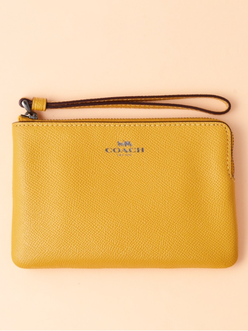 Coach Pebble Leather Corner Zip Wristlet Pouch - Honeycomb Gold - NWT